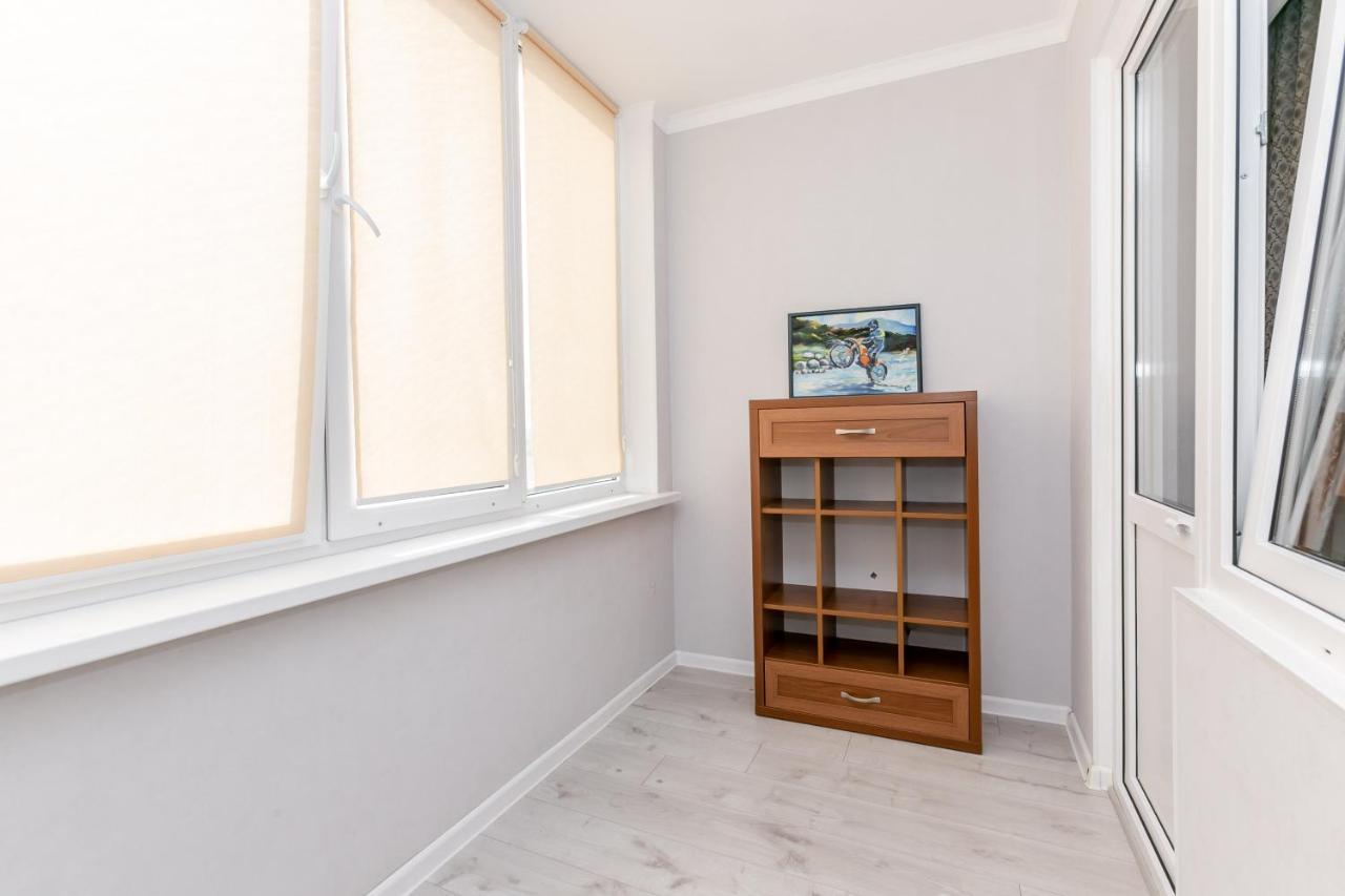 Apartament In Zona Centrala Si Parc Kischinau Exterior foto