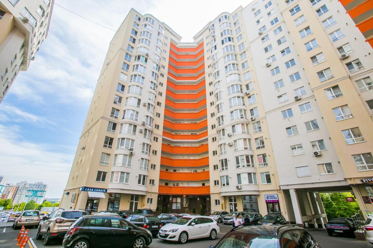 Apartament In Zona Centrala Si Parc Kischinau Exterior foto